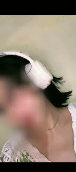 Celina, 30