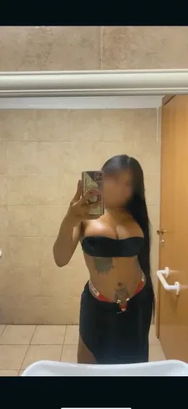 Christina, 26