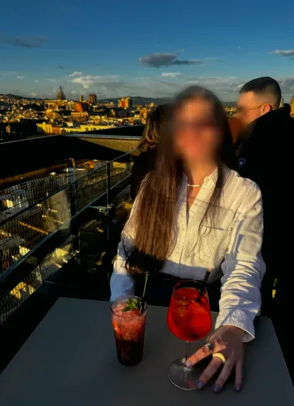 Ella, 37
