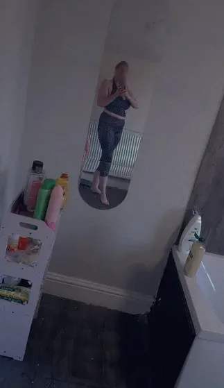 Ellen, 40