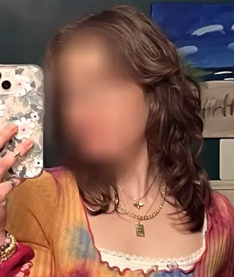 Emma, 20