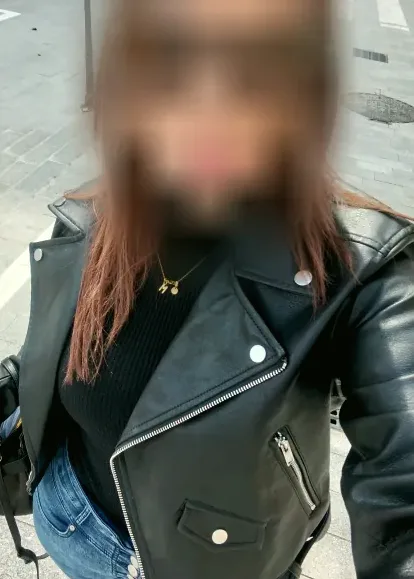 Helena, 36