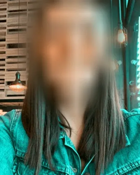 Isabella, 24
