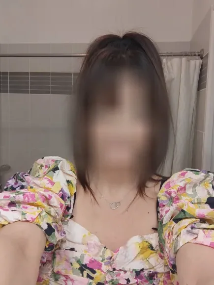Jovana, 39
