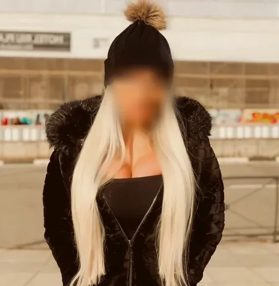 Jovana, 35