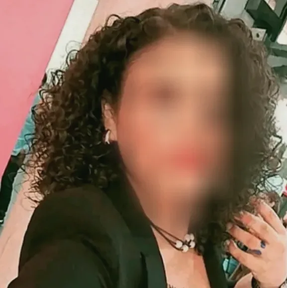 Laura, 35