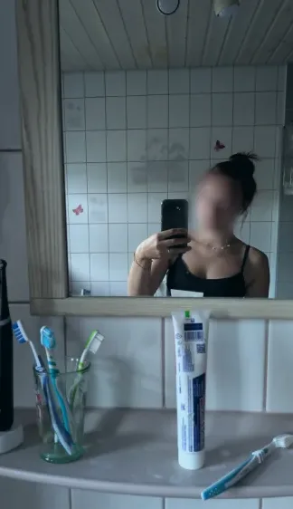 Lejla, 18