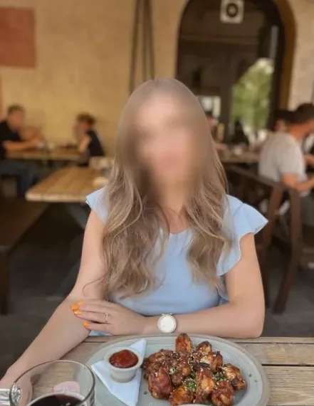 Mette, 32