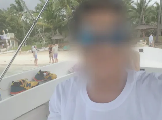 Nadia, 39