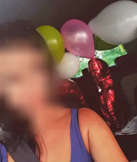 Nora, 24