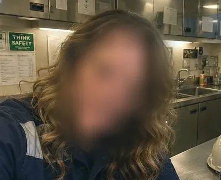 Olivia, 39