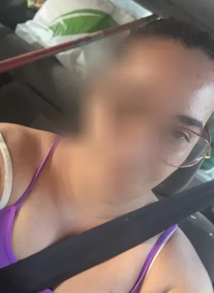 Tina, 37